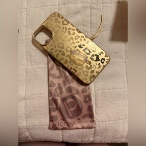 Loopy Case Metallic Gold Leopard Phone Cover 14pro Righty